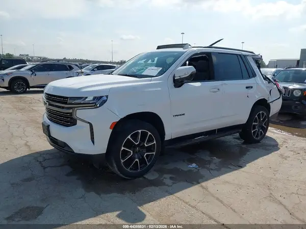 1GNSCRKD8MR332734 2021 CHEVROLET TAHOE - Image 2