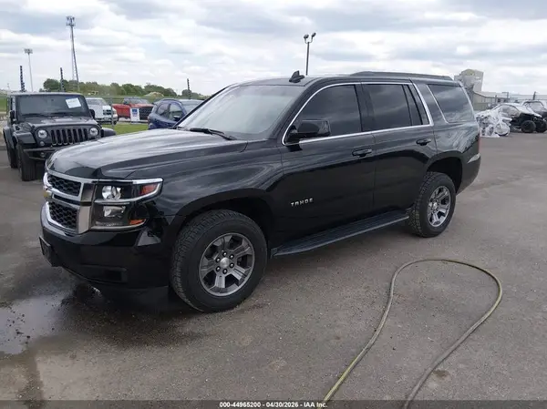 1GNSKAEC0JR332892 2018 CHEVROLET TAHOE - Image 2
