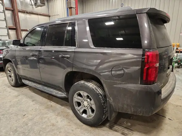 1GNSKAEC1JR278311 2018 CHEVROLET TAHOE - Image 2