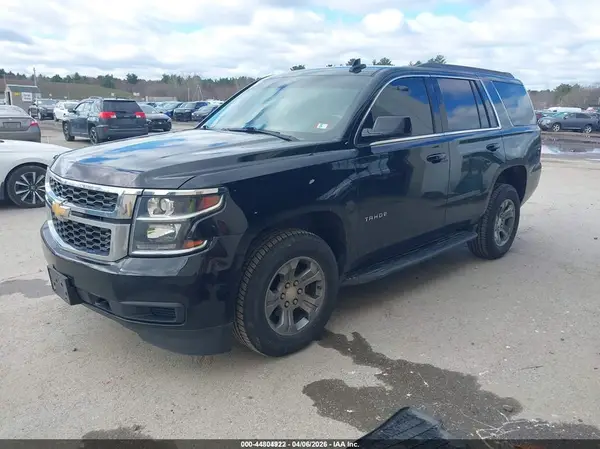 1GNSKAEC1KR145825 2019 CHEVROLET TAHOE - Image 2