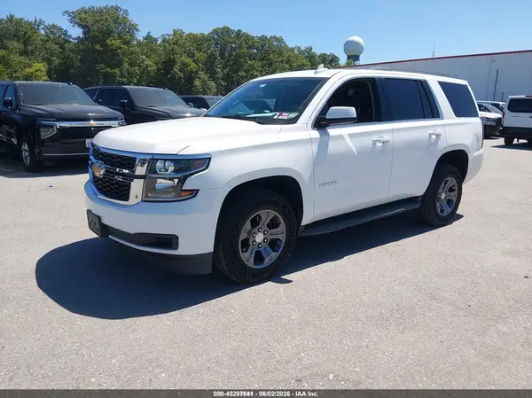 1GNSKAEC2JR354229 2018 CHEVROLET TAHOE - Image 2