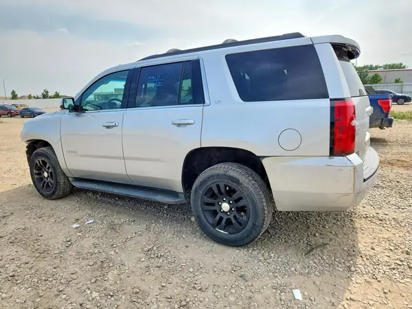 1GNSKAEC3GR261647 2016 CHEVROLET TAHOE - Image 2