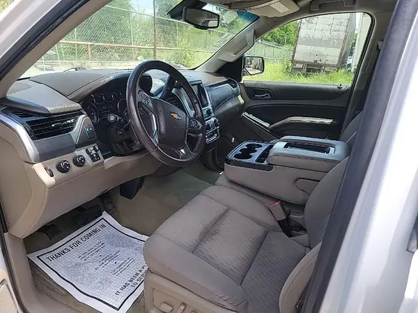 1GNSKAEC6HR334933 2017 CHEVROLET TAHOE - Image 2
