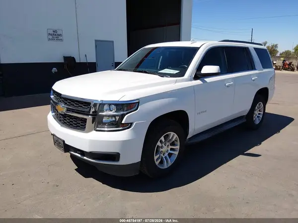 1GNSKAEC7HR266514 2017 CHEVROLET TAHOE - Image 2