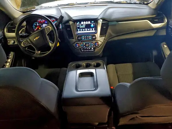 1GNSKAEC7JR344988 2018 CHEVROLET TAHOE - Image 8