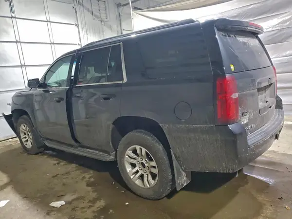 1GNSKAEC7KR221645 2019 CHEVROLET TAHOE - Image 2