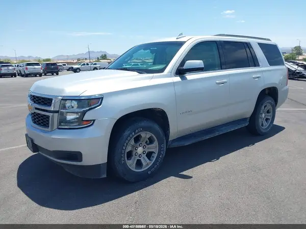1GNSKAEC8JR346992 2018 CHEVROLET TAHOE - Image 2