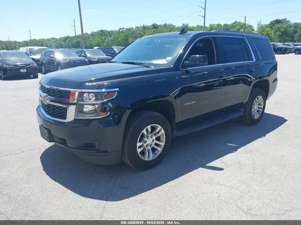 1GNSKAEC9HR280172 2017 CHEVROLET TAHOE - Image 2