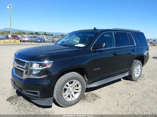 1GNSKAEC9HR330035 2017 CHEVROLET TAHOE - Image 2
