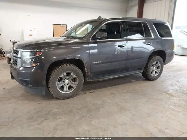 1GNSKAEC9JR331871 2018 CHEVROLET TAHOE - Image 2