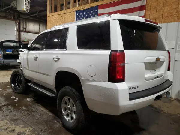 1GNSKAECXJR262088 2018 CHEVROLET TAHOE - Image 2