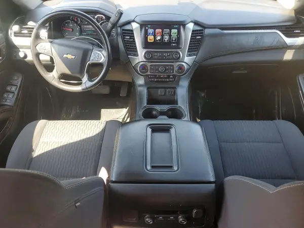 1GNSKAKC0KR249985 2019 CHEVROLET TAHOE - Image 8