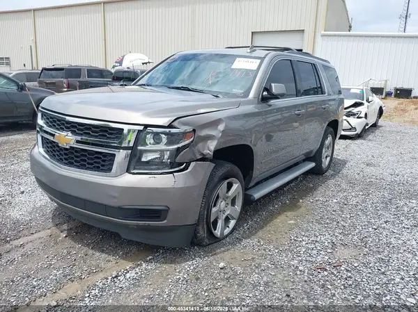 1GNSKAKC1JR357403 2018 CHEVROLET TAHOE - Image 2