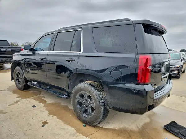 1GNSKAKC1KR329165 2019 CHEVROLET TAHOE - Image 2