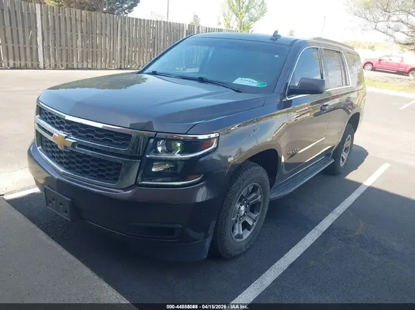 1GNSKAKC2JR317301 2018 CHEVROLET TAHOE - Image 2