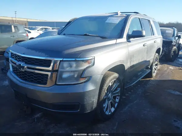 1GNSKAKC2JR389177 2018 CHEVROLET TAHOE - Image 2