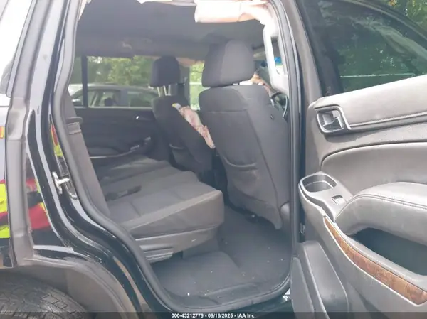 1GNSKAKC2KR207334 2019 CHEVROLET TAHOE - Image 8