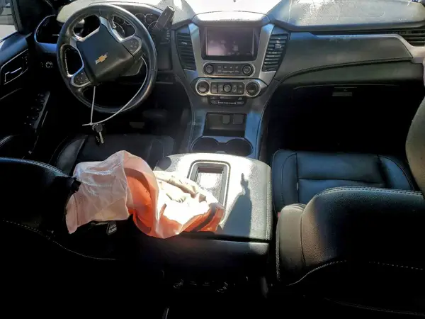 1GNSKAKC3HR207125 2017 CHEVROLET TAHOE - Image 8