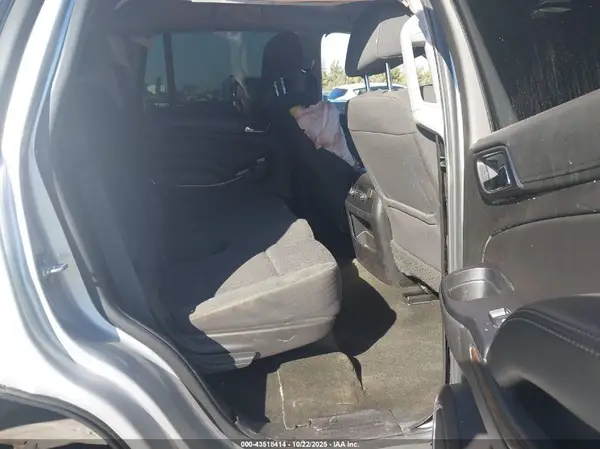 1GNSKAKC3HR355940 2017 CHEVROLET TAHOE - Image 8