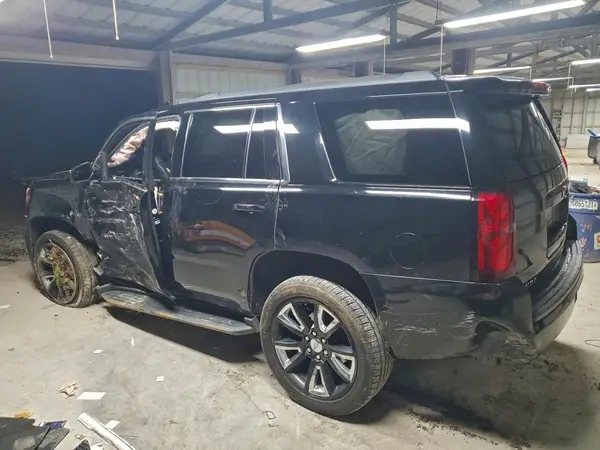 1GNSKAKC3HR377548 2017 CHEVROLET TAHOE - Image 2
