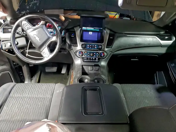 1GNSKAKC3HR377548 2017 CHEVROLET TAHOE - Image 8