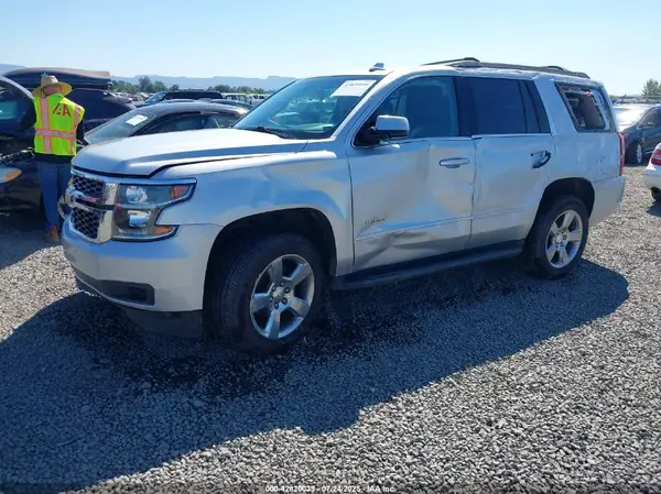 1GNSKAKC3JR105443 2018 CHEVROLET TAHOE - Image 2