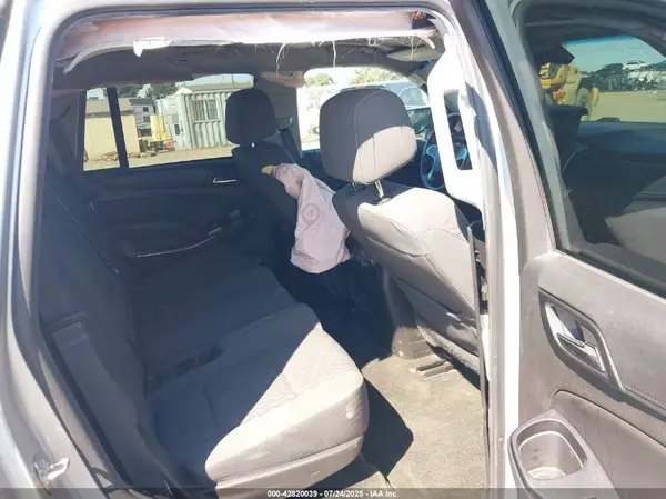 1GNSKAKC3JR105443 2018 CHEVROLET TAHOE - Image 8
