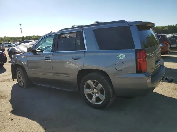 1GNSKAKC3JR257108 2018 CHEVROLET TAHOE - Image 2