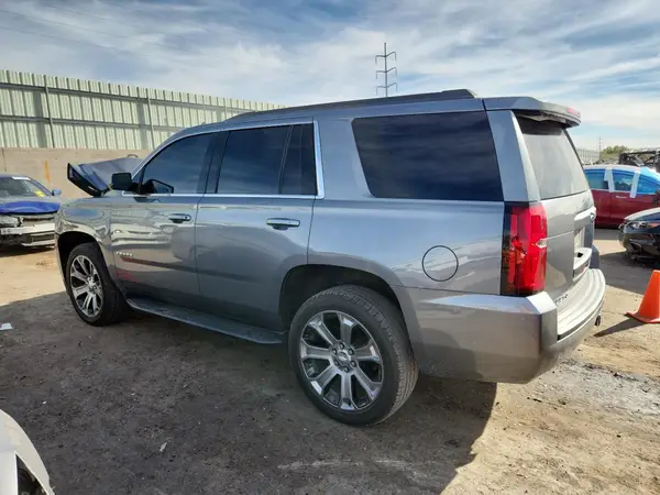 1GNSKAKC3KR111535 2019 CHEVROLET TAHOE - Image 2