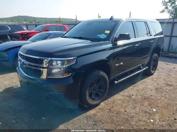 1GNSKAKC3LR233135 2020 CHEVROLET TAHOE - Image 2