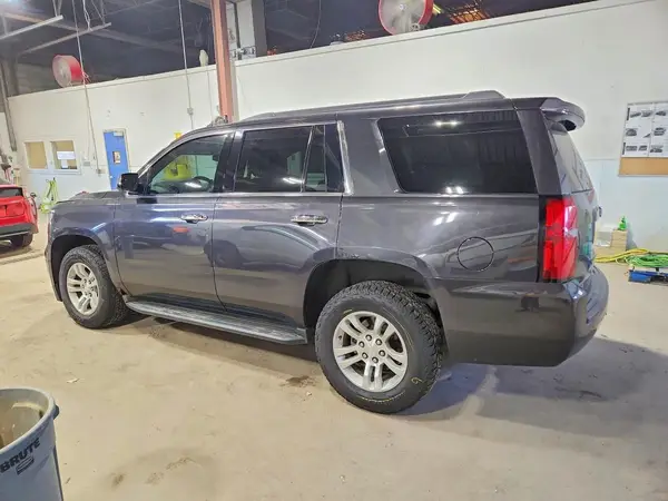 1GNSKAKC4GR258941 2016 CHEVROLET TAHOE - Image 2