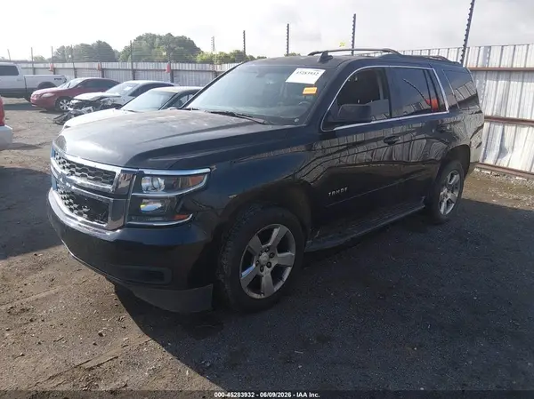 1GNSKAKC4HR334059 2017 CHEVROLET TAHOE - Image 2