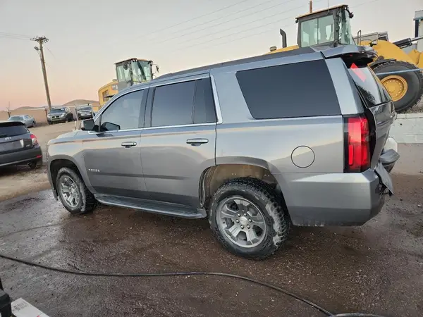 1GNSKAKC4JR370131 2018 CHEVROLET TAHOE - Image 2
