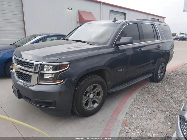 1GNSKAKC4KR162011 2019 CHEVROLET TAHOE - Image 2