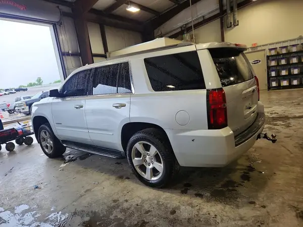 1GNSKAKC5HR262241 2017 CHEVROLET TAHOE - Image 2