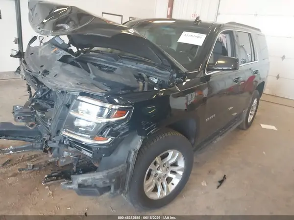 1GNSKAKC5JR133129 2018 CHEVROLET TAHOE - Image 2