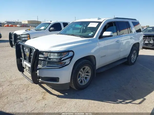 1GNSKAKC5JR255747 2018 CHEVROLET TAHOE - Image 2