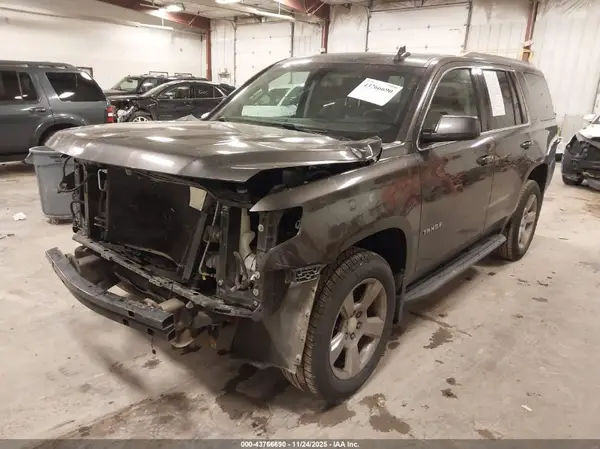 1GNSKAKC6HR216790 2017 CHEVROLET TAHOE - Image 2