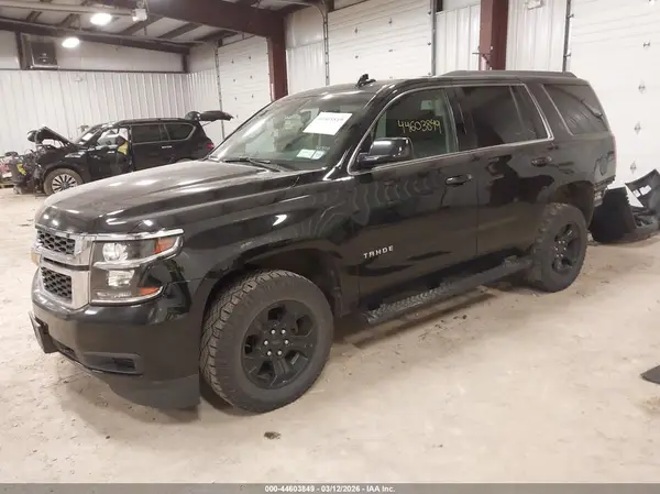 1GNSKAKC6KR375316 2019 CHEVROLET TAHOE - Image 2