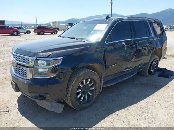 1GNSKAKC7JR199777 2018 CHEVROLET TAHOE - Image 2