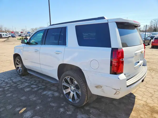 1GNSKAKC7KR207698 2019 CHEVROLET TAHOE - Image 2
