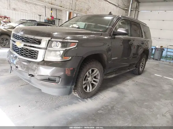 1GNSKAKC8HR196512 2017 CHEVROLET TAHOE - Image 2