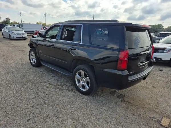 1GNSKAKC8HR224907 2017 CHEVROLET TAHOE - Image 2
