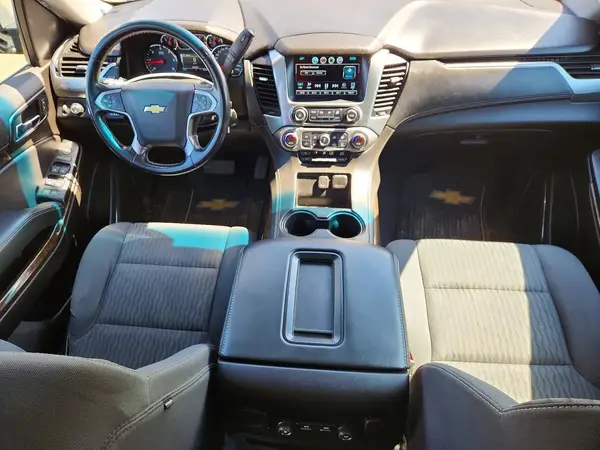 1GNSKAKC8KR330331 2019 CHEVROLET TAHOE - Image 8
