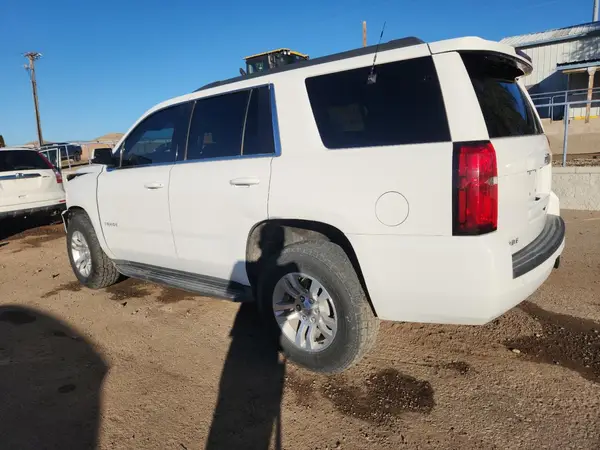 1GNSKAKC9JR255783 2018 CHEVROLET TAHOE - Image 2