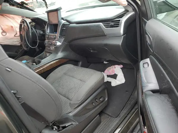 1GNSKAKC9KR212997 2019 CHEVROLET TAHOE - Image 8
