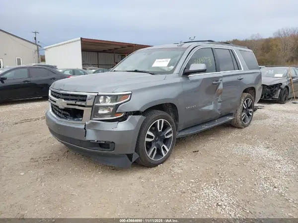 1GNSKAKCXKR400332 2019 CHEVROLET TAHOE - Image 2