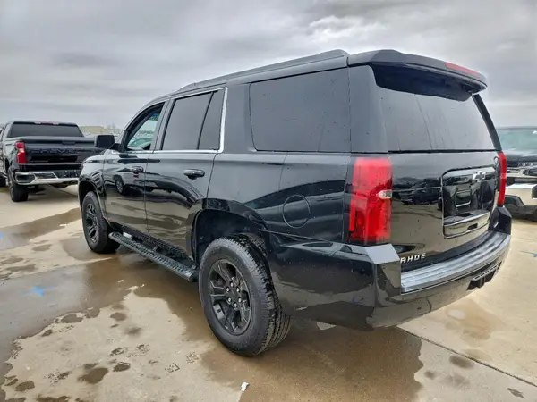 1GNSKBKC0HR207475 2017 CHEVROLET TAHOE - Image 2
