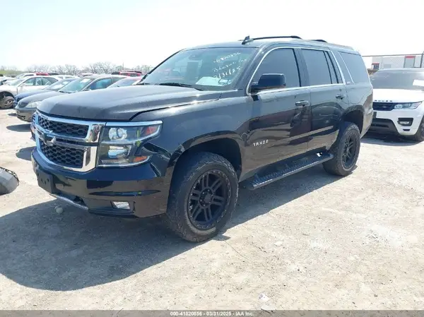 1GNSKBKC0HR313490 2017 CHEVROLET TAHOE - Image 2