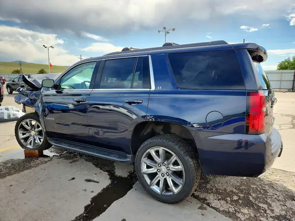 1GNSKBKC0JR227537 2018 CHEVROLET TAHOE - Image 2